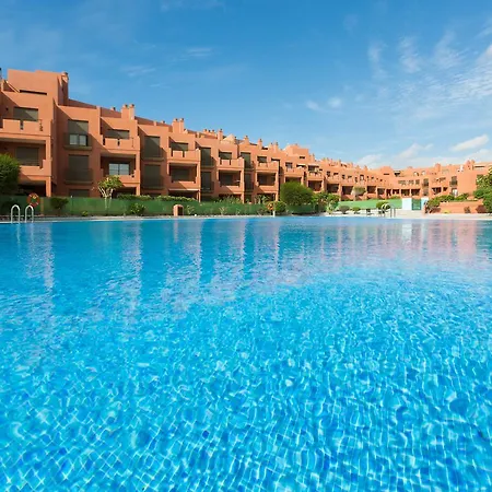 Luxury Apartment *